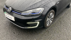 Volkswagen Golf 99kW e-Golf 35kWh 5dr Auto Electric Hatchback